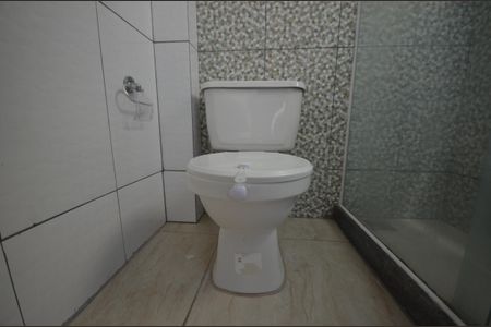 Apartamento para alugar com 70m², 2 quartos e sem vagaBanheiro da Suíte