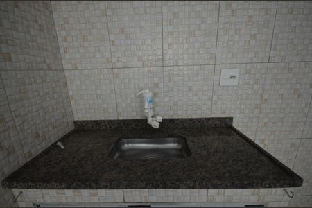 Apartamento para alugar com 70m², 2 quartos e sem vagaCozinha e Área de Serviço