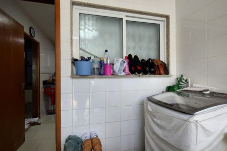 Casa de condomínio para alugar com 198m², 3 quartos e sem vaga Casa de condomínio para alugar com 198m², 3 quartos e sem vagaÁrea de Serviço