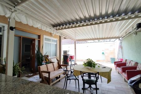 Casa de condomínio para alugar com 198m², 3 quartos e sem vaga Casa de condomínio para alugar com 198m², 3 quartos e sem vagaÁrea gourmet