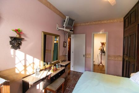 Apartamento à venda com 115m², 3 quartos e 1 vaga Apartamento à venda com 115m², 3 quartos e 1 vagaSuíte