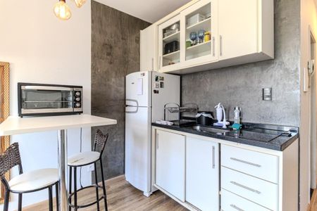 Cozinha de kitnet/studio à venda com 1 quarto, 23m² em Vila Buarque, São Paulo