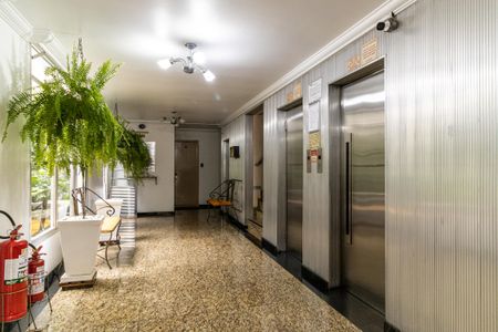 Studio à venda com 23m², 1 quarto e sem vagaElevadores