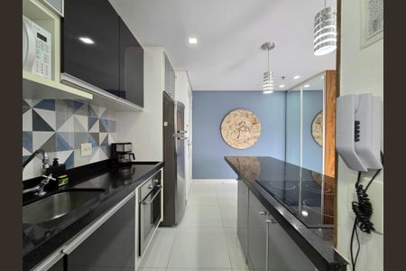 Cozinha de apartamento para alugar com 1 quarto, 52m² em Vila Olímpia, São Paulo