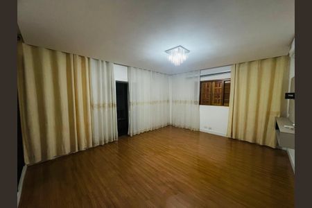 Casa para alugar com 460m², 4 quartos e 2 vagasQuarto 1