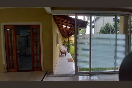Casa para alugar com 460m², 4 quartos e 2 vagasChurrasqueira
