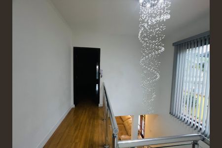 Casa para alugar com 460m², 4 quartos e 2 vagasHall