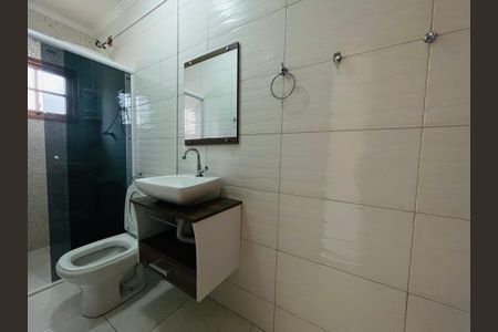 Casa para alugar com 460m², 4 quartos e 2 vagasBanheiro 2