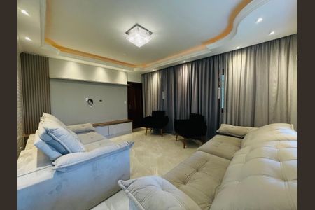 Casa para alugar com 460m², 4 quartos e 2 vagasSala