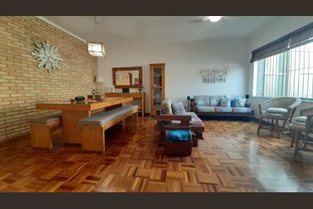 Casa à venda com 300m², 3 quartos e 3 vagas Casa à venda com 300m², 3 quartos e 3 vagasFoto 23