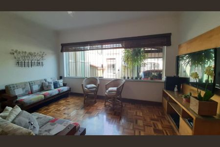 Casa à venda com 300m², 3 quartos e 3 vagas Casa à venda com 300m², 3 quartos e 3 vagasFoto 19