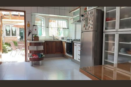 Casa à venda com 300m², 3 quartos e 3 vagas Casa à venda com 300m², 3 quartos e 3 vagasFoto 18