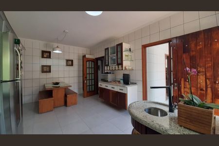 Foto 14 de casa à venda com 3 quartos, 300m² em Jardim Bonfiglioli, São Paulo
