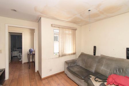 Casa à venda com 560m², 7 quartos e 6 vagas Casa à venda com 560m², 7 quartos e 6 vagasSala de TV