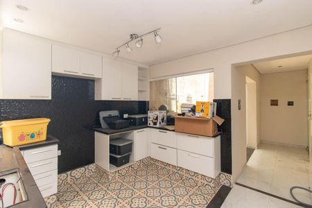 Casa à venda com 560m², 7 quartos e 6 vagas Casa à venda com 560m², 7 quartos e 6 vagasCozinha 2