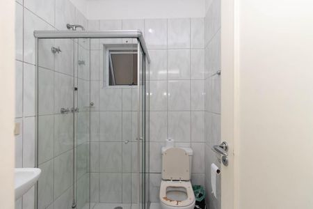 Casa à venda com 560m², 7 quartos e 6 vagas Casa à venda com 560m², 7 quartos e 6 vagasBanheiro de serviço
