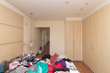 Casa à venda com 560m², 7 quartos e 6 vagas Casa à venda com 560m², 7 quartos e 6 vagasQuarto Suíte 2