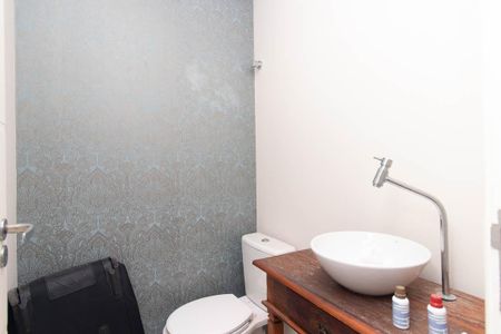 Casa à venda com 560m², 7 quartos e 6 vagas Casa à venda com 560m², 7 quartos e 6 vagasLavabo 2