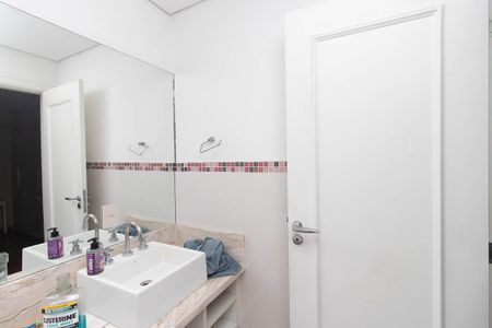 Casa à venda com 560m², 7 quartos e 6 vagas Casa à venda com 560m², 7 quartos e 6 vagasBanheiro da Suíte 3