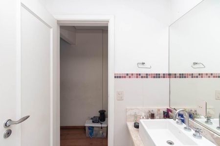 Casa à venda com 560m², 7 quartos e 6 vagas Casa à venda com 560m², 7 quartos e 6 vagasBanheiro da Suíte 2