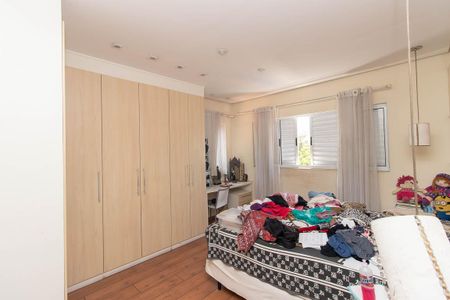 Casa à venda com 560m², 7 quartos e 6 vagas Casa à venda com 560m², 7 quartos e 6 vagasQuarto Suíte 2