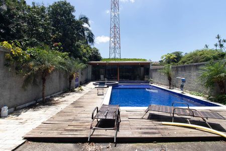 Casa à venda com 560m², 7 quartos e 6 vagas Casa à venda com 560m², 7 quartos e 6 vagasPiscina