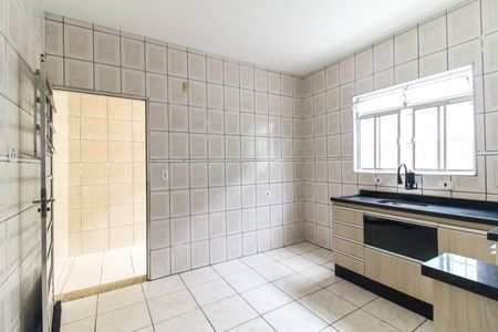 Casa para alugar com 113m², 2 quartos e 2 vagasCozinha