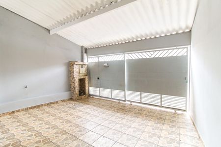 Casa para alugar com 113m², 2 quartos e 2 vagasGaragem