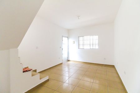 Sala de casa para alugar com 2 quartos, 113m² em Cidade São Miguel, São Paulo