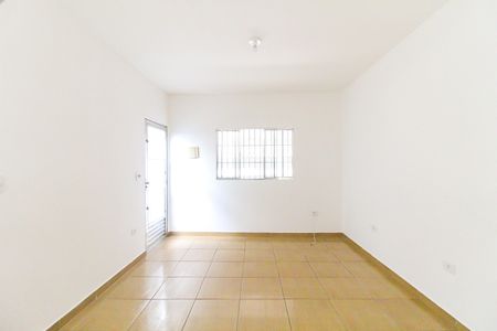 Casa para alugar com 113m², 2 quartos e 2 vagasSala