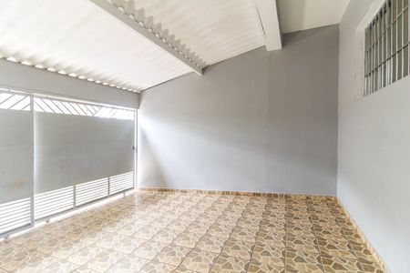 Casa para alugar com 113m², 2 quartos e 2 vagasGaragem