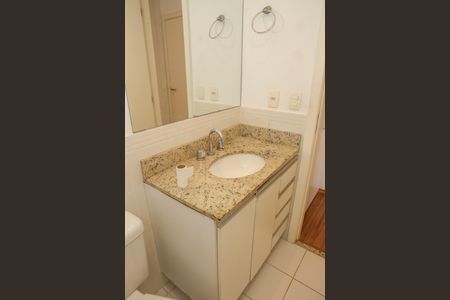 Apartamento para alugar com 170m², 3 quartos e 3 vagas Apartamento para alugar com 170m², 3 quartos e 3 vagasBanheiro da Suíte 2