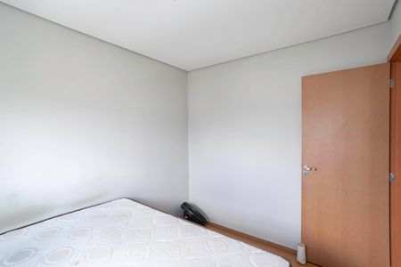 Quarto 1 de apartamento à venda com 2 quartos, 48m² em Planalto, Belo Horizonte