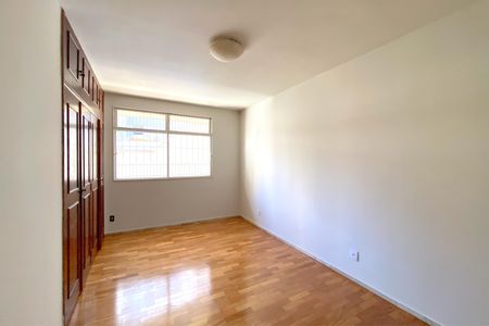 Apartamento à venda com 190m², 4 quartos e 2 vagasQuarto 4