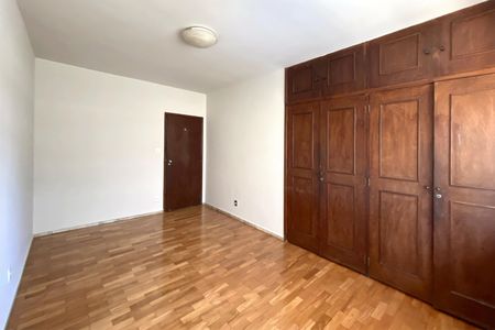Apartamento à venda com 190m², 4 quartos e 2 vagasQuarto 4