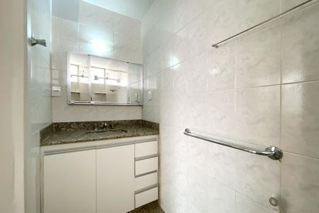 Apartamento à venda com 190m², 4 quartos e 2 vagasBanheiro da Suíte 1