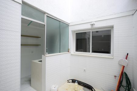 Casa à venda com 112m², 2 quartos e sem vagaQuintal