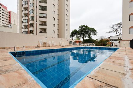 Apartamento para alugar com 126m², 3 quartos e 2 vagas Apartamento para alugar com 126m², 3 quartos e 2 vagasÁrea comum - Piscina