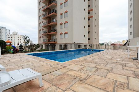 Apartamento para alugar com 126m², 3 quartos e 2 vagas Apartamento para alugar com 126m², 3 quartos e 2 vagasÁrea comum - Piscina