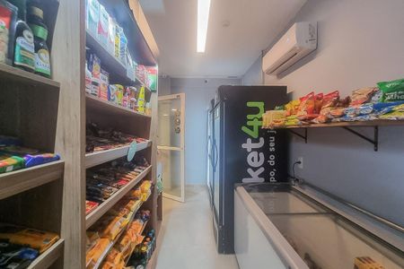 Studio à venda com 25m², 1 quarto e sem vagaÁrea comum - Mini Market