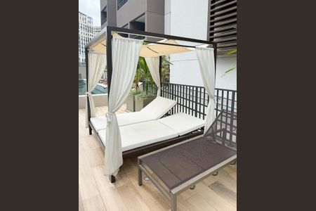 Studio à venda com 25m², 1 quarto e sem vagaÁrea comum - Piscina