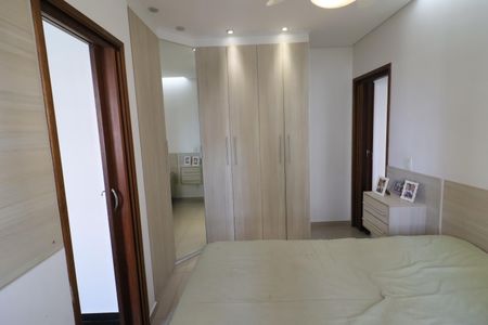 Apartamento à venda com 57m², 2 quartos e 1 vagaSuíte 1