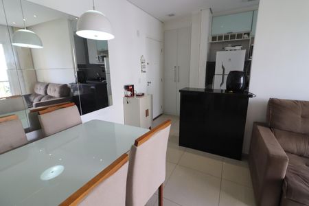 Apartamento à venda com 57m², 2 quartos e 1 vagaSala
