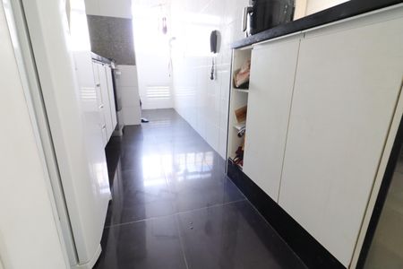 Apartamento à venda com 57m², 2 quartos e 1 vagaCozinha e Área de Serviço