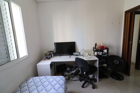 Apartamento à venda com 57m², 2 quartos e 1 vagaQuarto 2