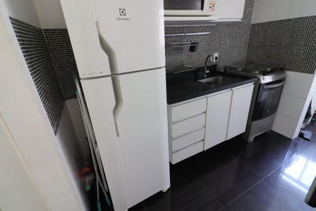 Apartamento à venda com 57m², 2 quartos e 1 vagaCozinha e Área de Serviço