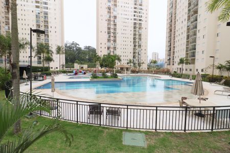 Apartamento à venda com 57m², 2 quartos e 1 vagaÁrea comum - Piscina