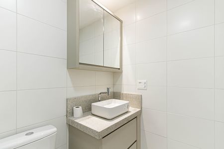 Apartamento para alugar com 47m², 2 quartos e 1 vaga Apartamento para alugar com 47m², 2 quartos e 1 vagaBanheiro