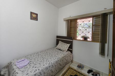 Casa à venda com 100m², 2 quartos e 1 vagaQuarto 2