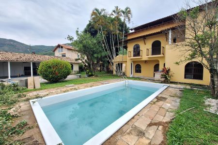 Casa para alugar com 360m², 6 quartos e 10 vagasQuintal